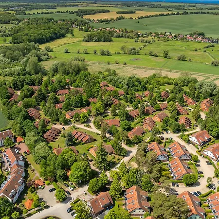 Dom wakacyjny Urlauberdorf Haus 63a *